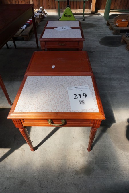 2 tables 56 * 43 * 53 cm