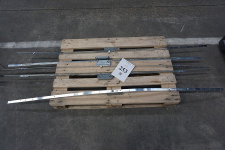 5 pieces . Rails with lock