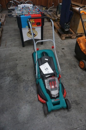 BOSCH lawn mower. With battery. Without charger