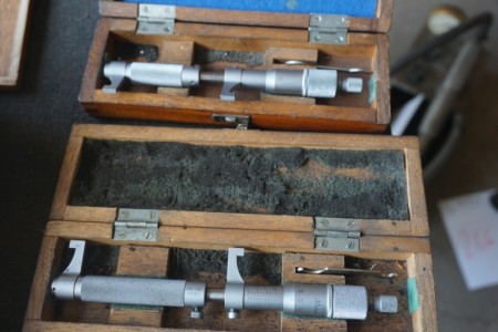 2 pcs. Mitutoyo measuring tool 75 to 100mm and 100 to 125.