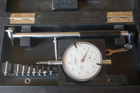 Measuring tools 18 to 35 mm.