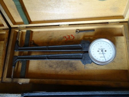 Measuring tool inside 120 to 140 mm.