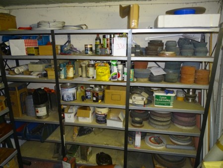 3 compartments steel shelving.
