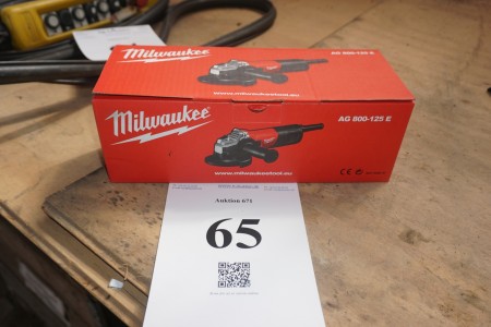 Milwaukee AG 800-125 E angle grinder unused.