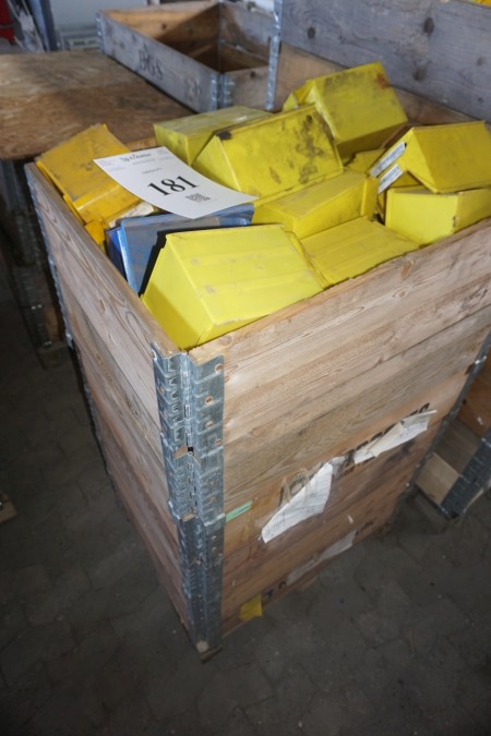 Half pallet with assortment boxes.
