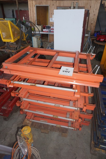 16 pallet pull-out frames