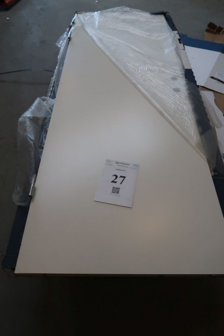 Interior door, left, 725x2040x40 mm, white. Have a small scratch see photo