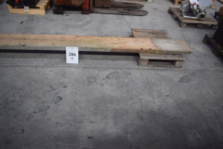 Laminated timber beam 7000x300x45 mm.