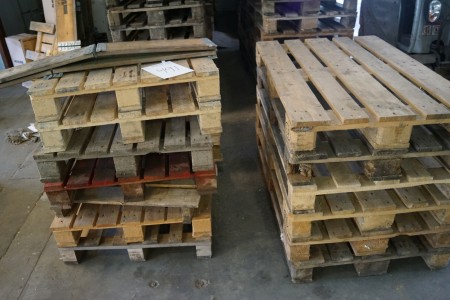 Large and small European pallets