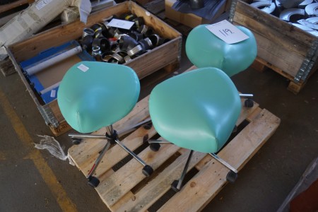 3 Dynamo chairs