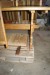Eichenholztisch 160x70x90 cm mit 2 zusätzlichen Brettern und 6 Stühlen.
