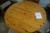 Rundt spisebord120 x120 cm, med 2 tillægsplader 40 cm per stk + 4 stole