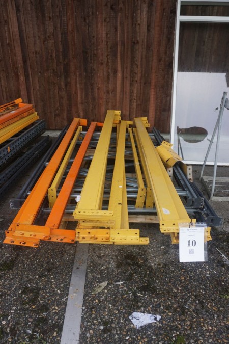 Pallet rack with ladders. h: 2.25 m, b: 1.5m. length of cradles: 2.73m.