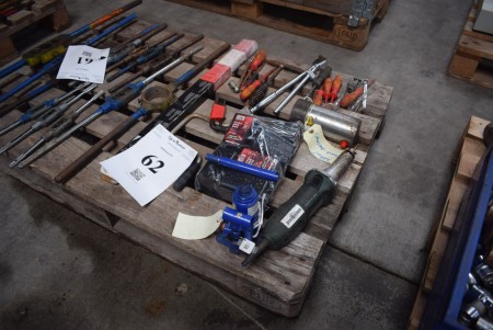 Various tools.