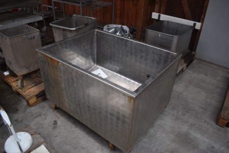 Stainless steel salt bowl. 111 * 84 * 80 (Honorary butcher in bankruptcy)