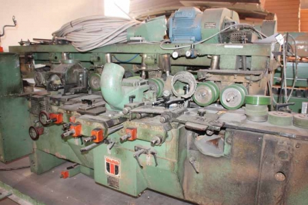 Moulding machine, Wadkin GA5710, 7-spindle. Year 1992?