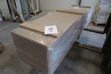 44 pcs. chipboard plates 12 mm. 60x240 cm, there is edge damage see photo