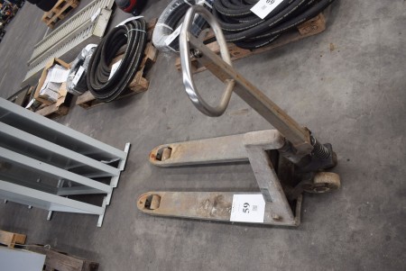 Pallet lifts, works.