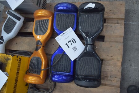 4 pcs. waveboard without charger. Condition: Unknown.