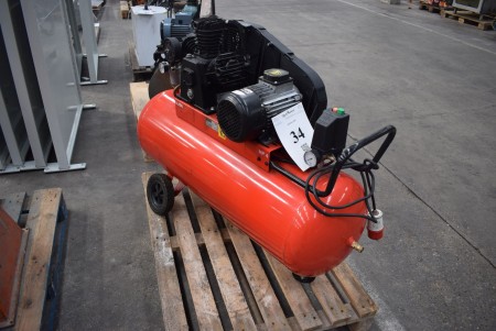 Compressor, Brand: Nuair HK 4, 150 liter, 3 cylinder.