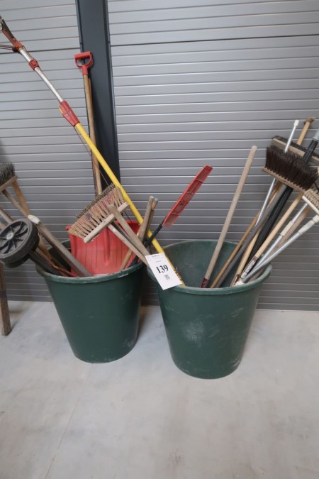 Div. garden tools etc. see photo