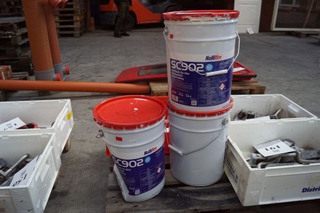 3 buckets with sc902 fast track on-site.