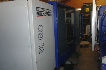 Plaststøbemaskine, Ferromatik Milacron K600 med styring.