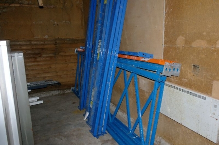 2 sections pallet rack with 9 identical beams max. 800 kg + 2 beams