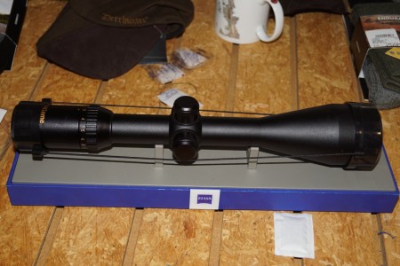 Sight Binoculars Wildgame with Light 3-12X56 New in Box