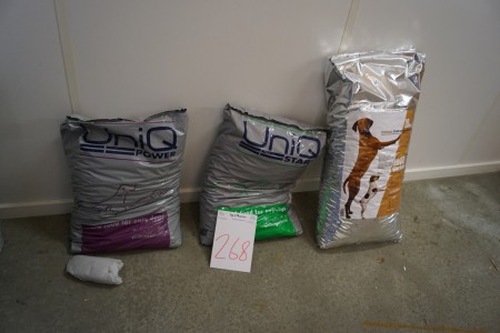 Dogs feed 3x12 kg