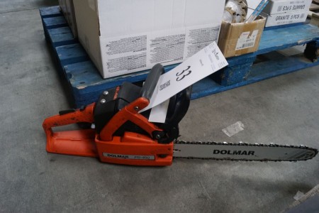 Dolmar chainsaw. Model: PS-400.