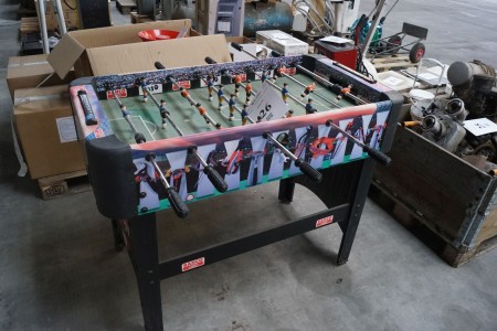 Table volleyball with balls. 120 * 62 * 90cm.
