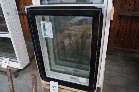 Wooden / aluminum window 118.5 * 89cm.
