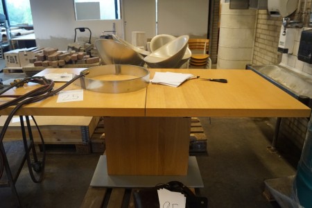 Desk 180x90x75 cm