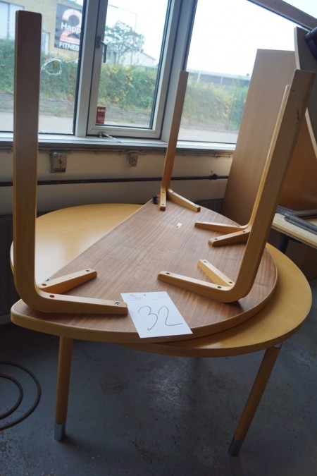 Round table 120 and 140 cm Ø