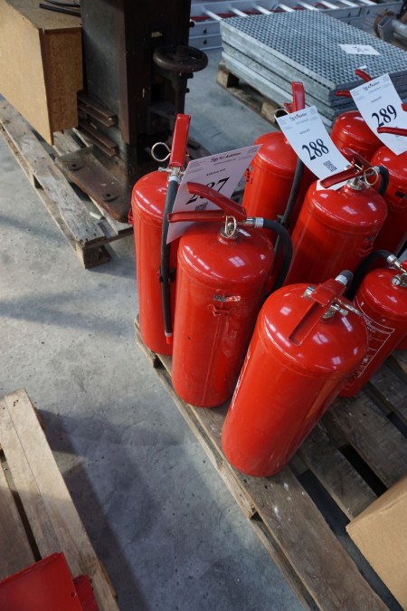 3 fire extinguishers, 3 pieces 12 kg.