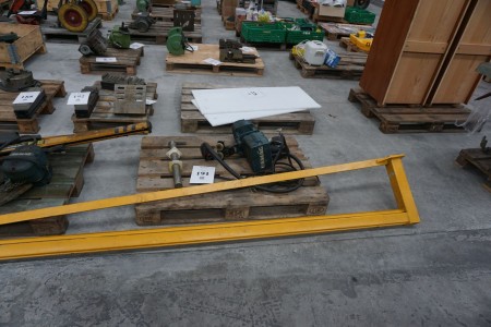 Swivel arm with electric waist max 125 kg, Brand: Demag, size 410.