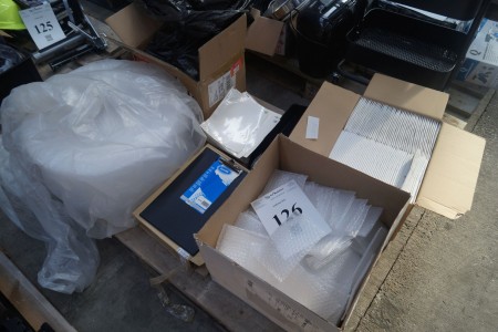 Various parts for wrapping and shipping.