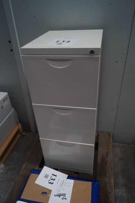 Iron with pull-out drawers with key, 41x50,5x104.