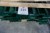 Pallereol med 3 gavle, 450cmx110cm + 20 grønne vanger max 3x500kg, længde:275 cm + 6 stk spånplader, b:100cm, l:273cm.