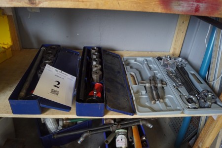 2 boxes of fine cutting tools and 1 box of trigger tools