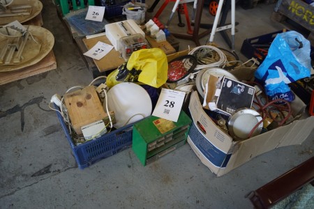 Various electrical articles.