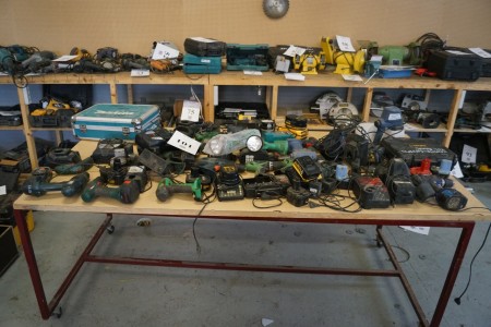Large lot assorted AKKU Tools. Stand unknown.