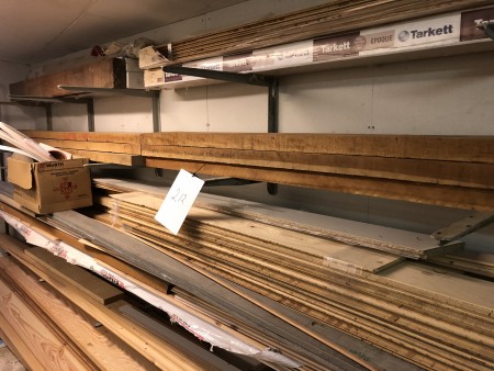 Miscellaneous Floor timber with more on shelf + 2 pcs. retained, respectively. 4m & 5m.
