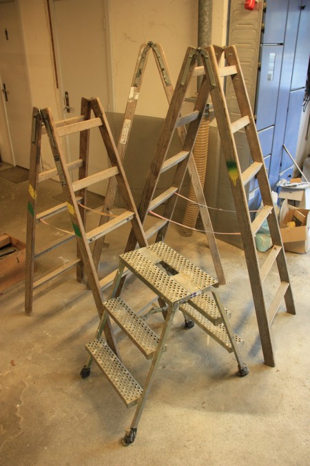3 Viennese ladders + 3-step steel staircase.