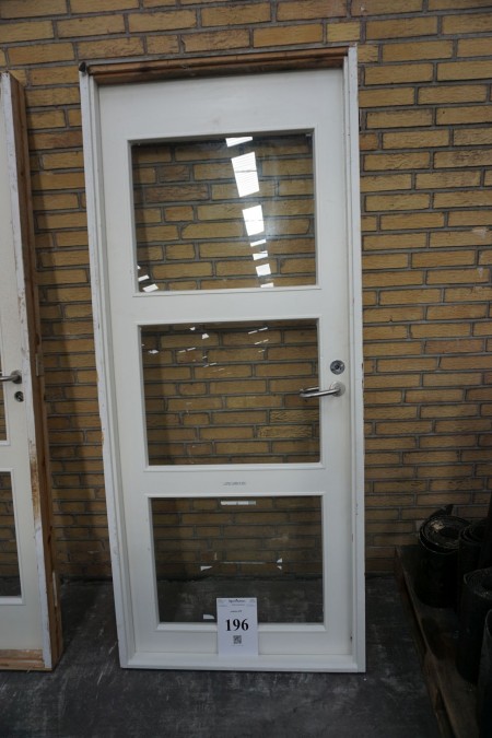 Wooden door with frame, b: 89cm, h: 210cm.