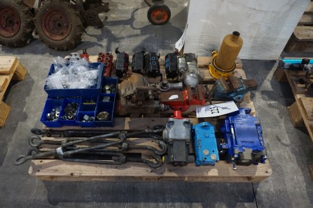 Various hydraulic motors etc.