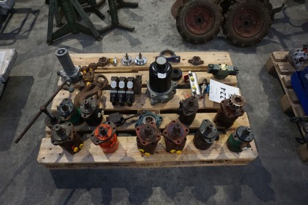Various hydraulic motors etc.