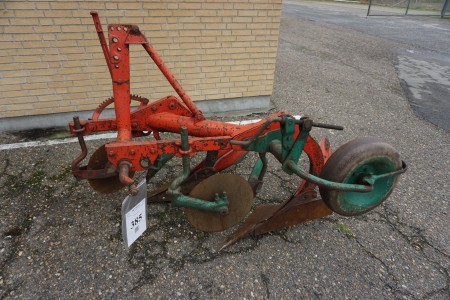 2 grouted 16 "grinderland plow.