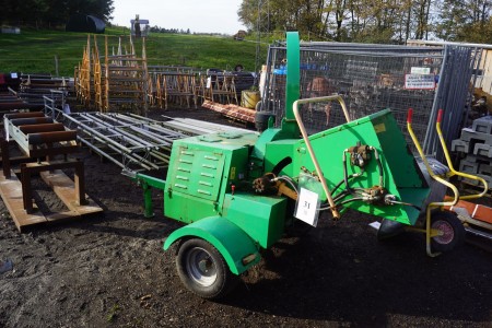 Wood chipper with Yanmar engine vintage 2014 starts and works